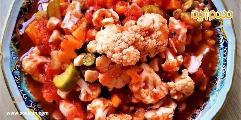 طرز تهیه ترشی مخلوط با سس گوجه